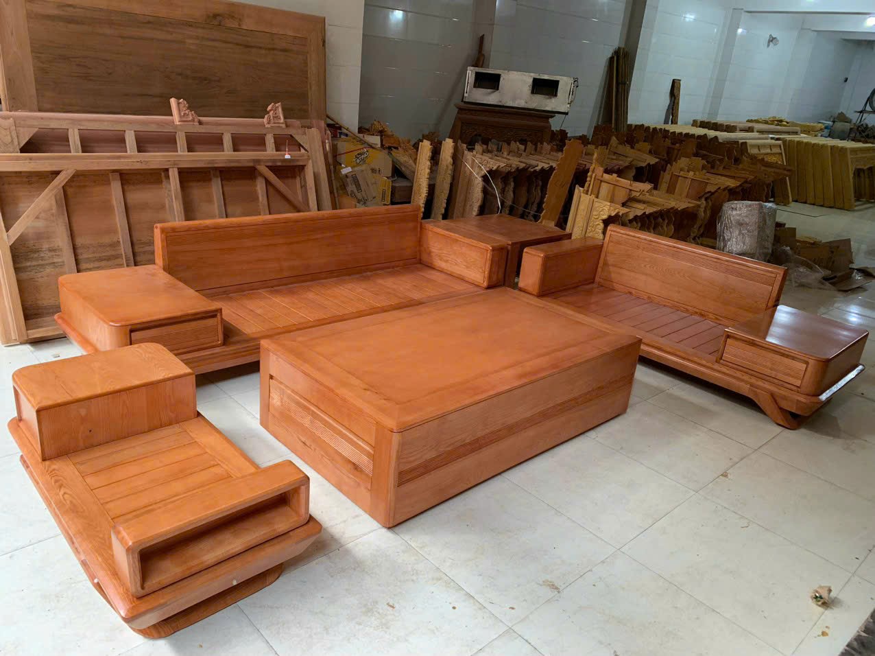 Bàn ghế phòng khách gỗ sồi lau vân tự nhiên giá xưởng